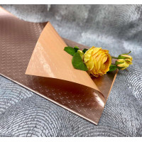 Папір підходить для квітів та подарунків