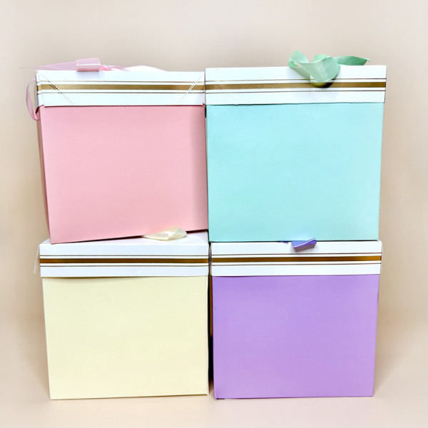 Подарункові коробки в пастельних тонах Розмір M