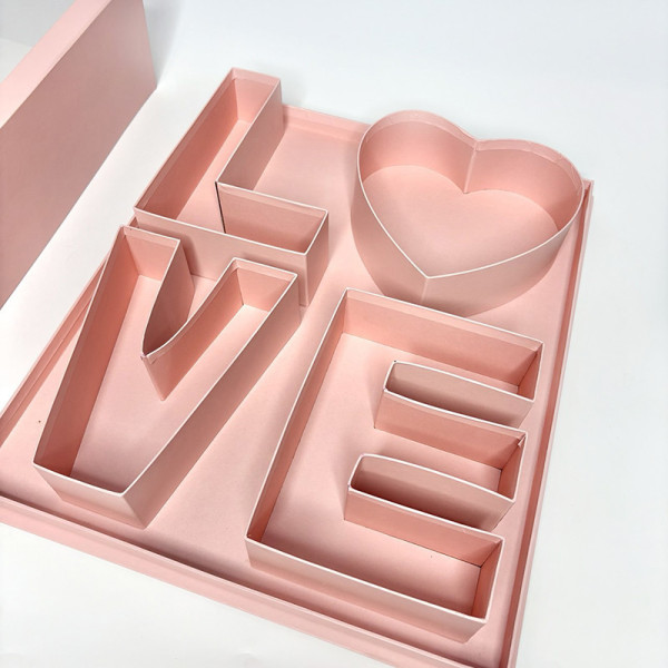 Ексклюзивна подарункова коробка “LOVE” прямокутна рожева