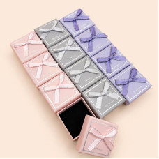 Подарункові коробочки для сережок/каблучок