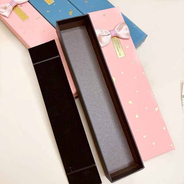 Подарункові коробочки для браслетів / ланцюжків у ніжних пастельних тонах 