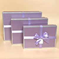 Набір подарункових коробок прямокутних бузкового кольору 