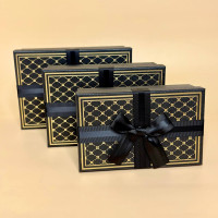 Набір квадратних коробок для подарунків чорного кольору