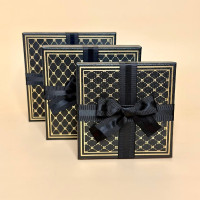 Набір коробок для подарунків чорного кольору