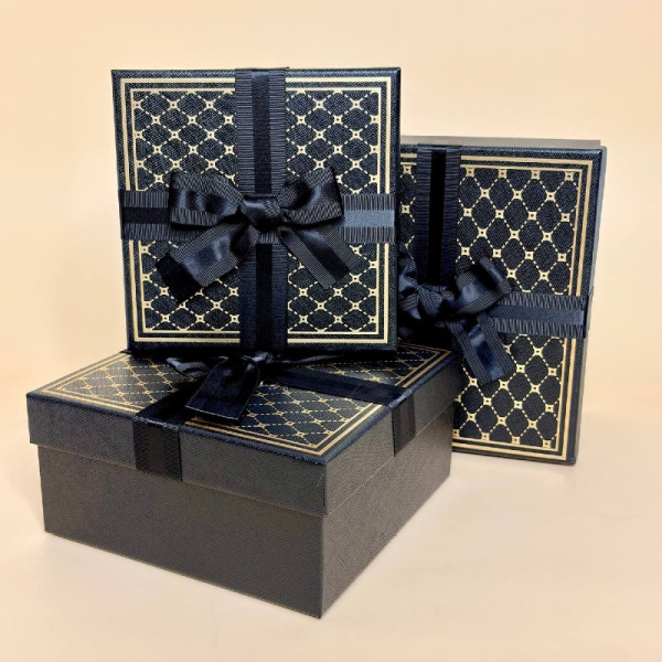 Набір коробок для подарунків чорного кольору
