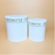 Шляпна коробка для букетів кругла з написом FLOWERS , білого кольору