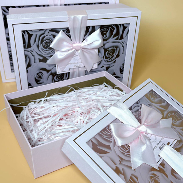 Набір подарункових коробок з ручками та віконцем 3 шт для подарунків світло рожевого кольору