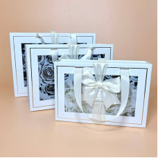 Подарункові коробки з ручками та віконцем 3 шт для подарунків білого кольору