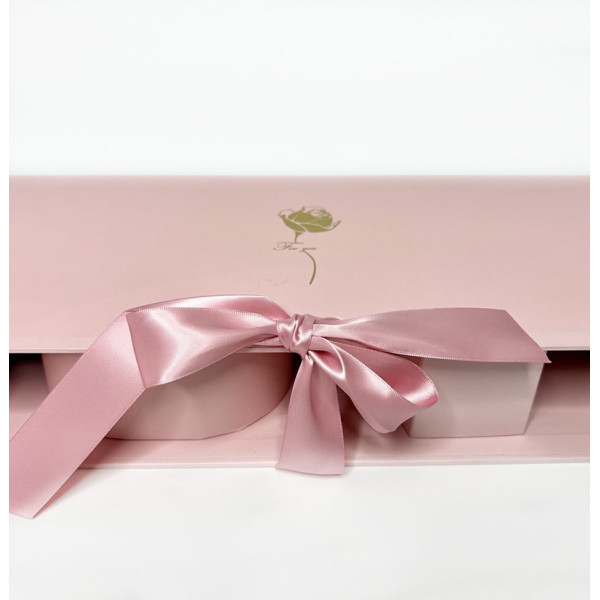 Подарункова коробка з написом “LOVE” , рожева