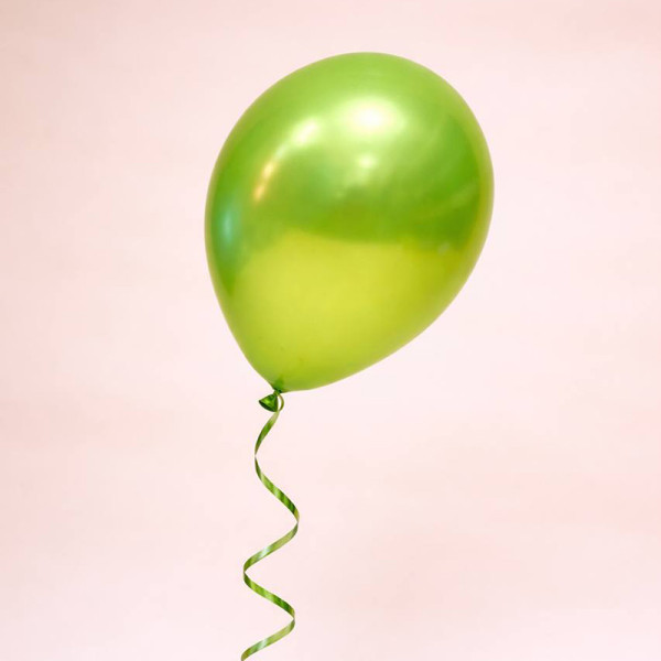 Набір хромованих повітряних кульок салатового кольору 