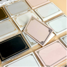 Планшетка з листівками для подарунків і квітів в нюдових тонах