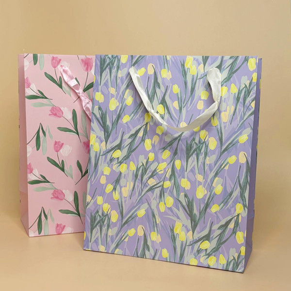 Подарункові пакети з принтом у квіточку L