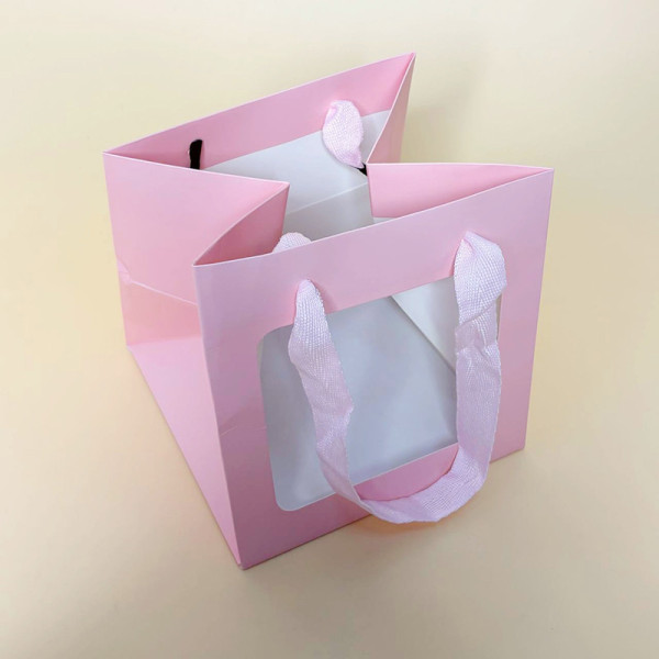 Пакет з віконцем для подарунків рожевого кольору
