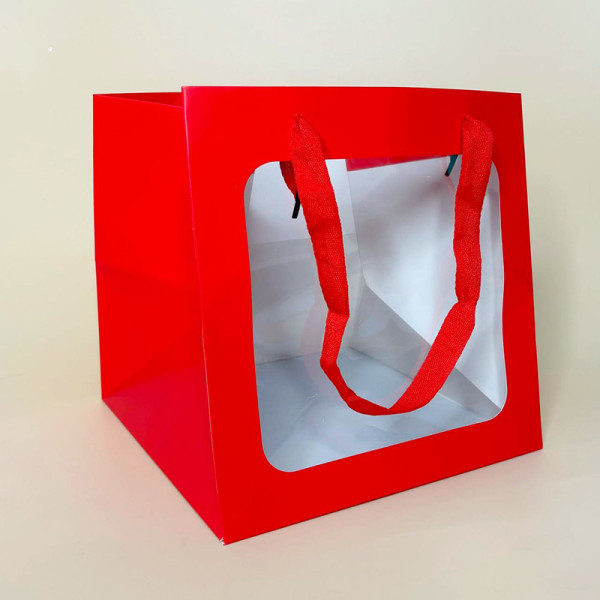 Пакет з віконцем для подарунків червоного кольору