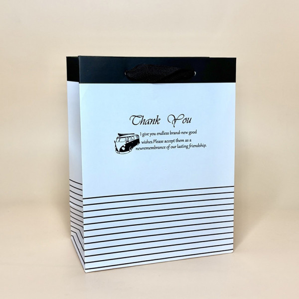 Подарункові пакети в чорно-білому дизайні "Paris" розмір S