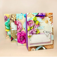 Подарунковий пакет із квітковим дизайном та декоративними елементам"Квіти" 