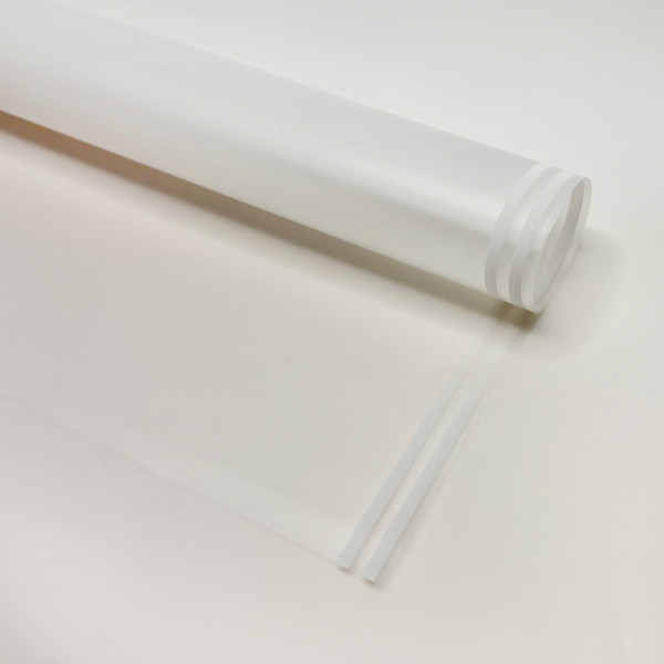 Калька для квітів напівпрозора в листах "Градієнт" білого кольору 