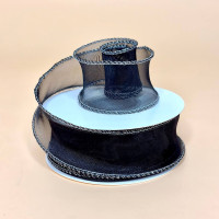 Хвиляста стрічка органза з перламутровим ефектом 4 см чорного кольору