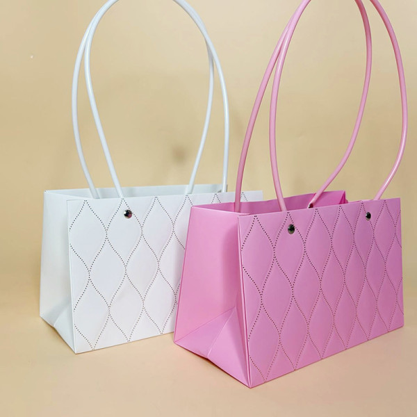 Сумочка для квітів подарункова з ручками рожевого кольору