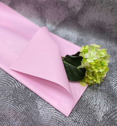 Щільна калька для квітів-один колір 70 мікрон.Колір рожевий