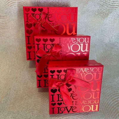 Набір подарункових  коробок  "Love"